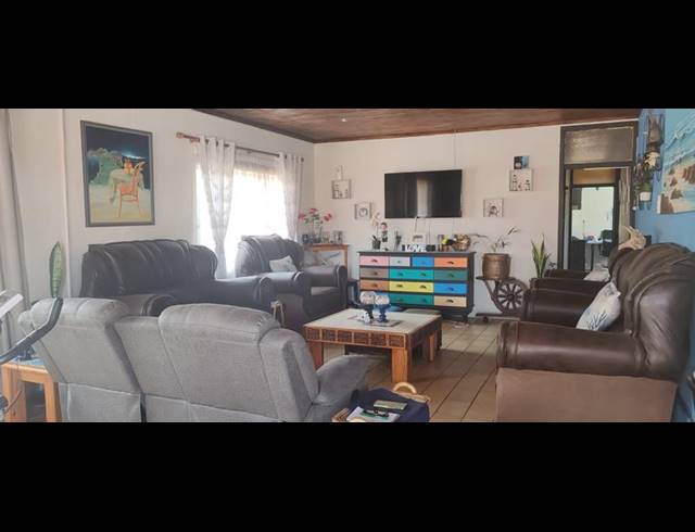 3 BEDROOM HOUSE FOR SALE IN DANVILLE